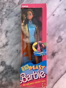 Teresa Beach Blast NRFB 1988 Barbie Superstar - Foto 1 di 6