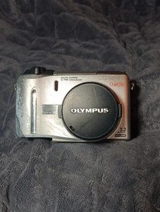 Olympus CAMEDIA C-740 Ultra Zoom 3.2MP - UnTested, "Sold As Is" - Picture 1 of 5