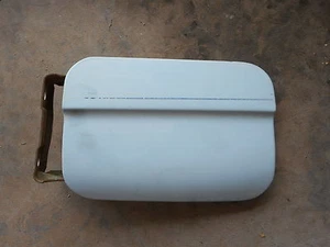 Mercedes Benz W123 Fuel Gas Door Light Blue - Bild 1 von 5