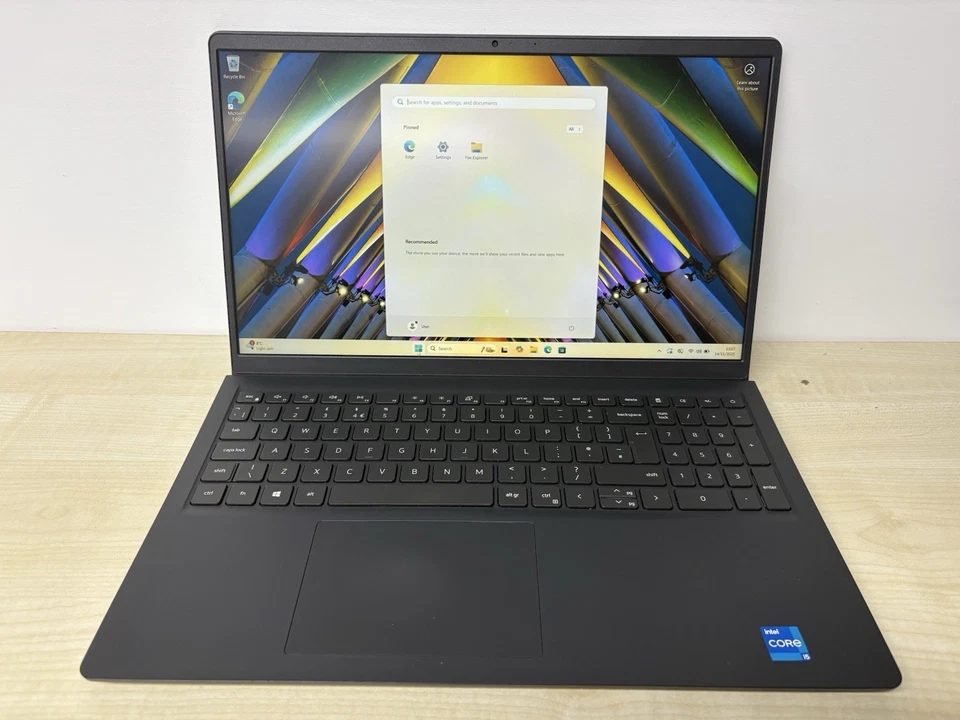 Dell Vostro 15 3510 Laptop i5-1135G7 16GB RAM 256GB SSD Windows 11 Pro READ - Image 1 of 4