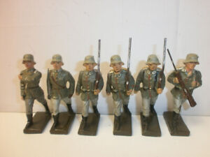 Convolute 6 Old Lineol Ground Soldiers Marschzug With Flag Bearer To 7.5cm