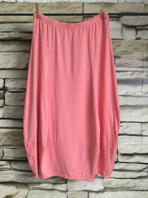 cocon.commerz PRIVATSACHEN ZARTWIDDER Tulpenrock aus PFLANZSTRICK hellrot Gr. 2 - Bild 1 von 4