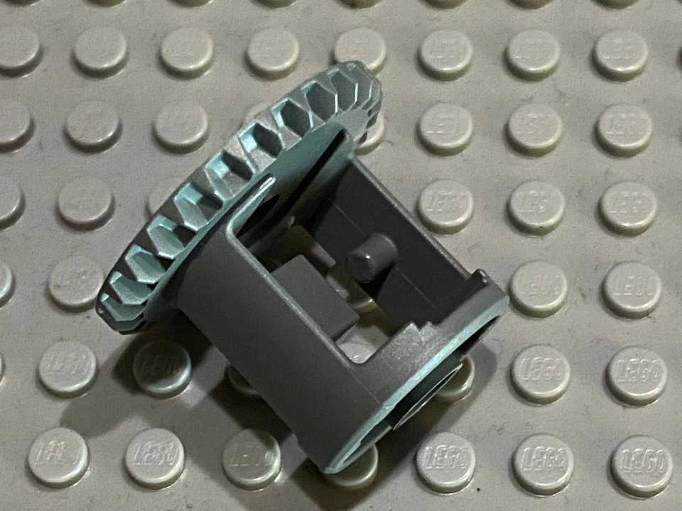 LEGO TECHNIC Dark Bluish Gray Gear Differential ref 62821a / Set 8258 8081 8265 - Image 1 of 1