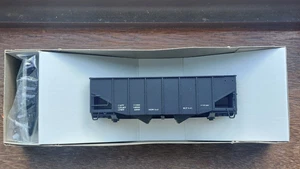 Stewart Hobbies. "No Road Name" 2 Bay Ribbed Hopper. Dimensional Data. HO - Picture 1 of 4