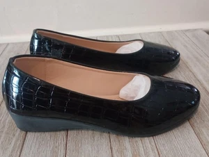 Love Wedge Shoes Slip On Office Work Women's US Shoe Size 7.5-8- EU Shoe Size 38 - Picture 1 of 7