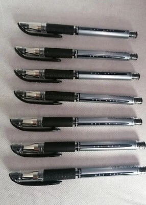 P048 - Uni-Ball -  Signo Gel Kugelschreiber - 0.7mm Schwarz 7 Stk - NEU  - Bild 1 von 4