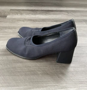 Hillard & Hanson Womens Navy Blue Comfort Heels Shoes Size 8 Parker Neoprene - Picture 1 of 7
