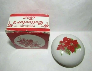 VINTAGE LILLIAN VERNON NY PORCELAIN POINSETTIA COLLECTOR'S ROUND TRINKET BOX - Foto 1 di 5