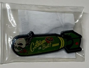 Legion Of Collectors DC Souvenir Pin/Badge - Bombshells (Gotham Or Bust) - Picture 1 of 5