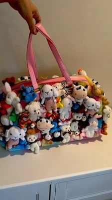 Delia’s by Dolls Kill Fun N’ Games Bolsa de Lona de Peluche Animales de Empuje Foto 1 de 2