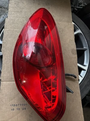 Luz trasera para conductor izquierdo Pontiac Solstice 06-09 OEM Foto 1 de 4