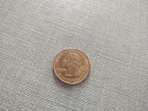 1999 D Mint Gold Quarter - Picture 1 of 3