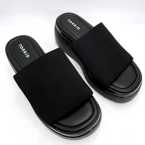 Neue schwarze Plateausandalen von Torrid – Größe 8WW - Bild 1 von 9