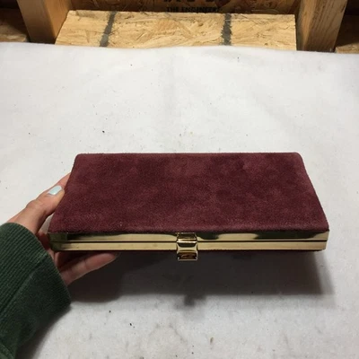 Cartera sin asas de terciopelo granate Shirl Miller de colección Foto 1 de 4
