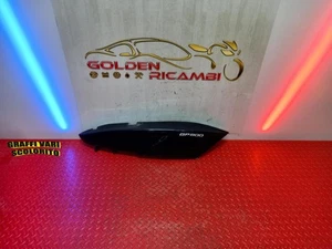 CARÉNAGE, PANNEAU LATÉRAL ARRIÈRE, CÔTÉ DROIT, GILERA GP 800, ANNÉE 2012 - Picture 1 of 1