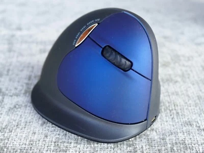 Human Ergonomic Design EV Vertical Grip Mouse Wireless USB 500/1000/1800/2500DPI - Image 1 of 4