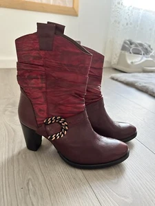 Gorgeous Hotic Genuine Leather Belted Ankle Cowboy Western Boots 39 EU / 8.5 US - Picture 1 of 4
