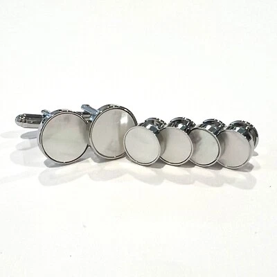 Conjunto de gemelos redondos de perlas madre y tachuelas para camisa de vestir para hombre boda esencial Foto 1 de 4