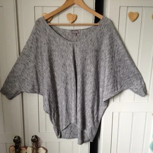 Lovely Ladies Part Wool Batwing Top From Phase Eight Size M 16 18 - Picture 1 of 18