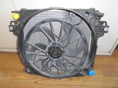 CHRYSLER Jeep cherokee 2004 GH-KJ37 Radiator [Used] [PA64843426] - Image 1 of 4