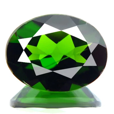 Natural Chrome Diopside 1.83ct Excellent Best Quality Green Color Perfect Oval - Image 1 of 4
