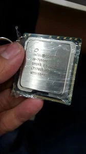 Intel Core i9-7980XE 2.6GHz 18-Core 24.75MB LGA2066 CPU Processor- - Picture 1 of 4
