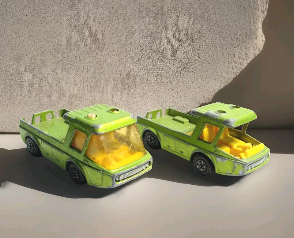 2 GREEN TOW TRUCKS Matchbox Superfast Toe Joe  wrecker No. 74 Vtg Lesney C3-42 - Image 1 of 4