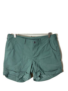 The North Face Shorts Womens Hiking Outdoors Green Cuff Size 10 Nylon Camp Walk