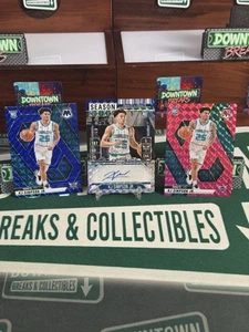 Boleto de temporada 2024-25 mosaico de baloncesto KJ Simpson JR. azul rosa novato - Imagen 1 de 8