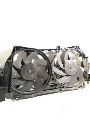 Ventilador motor RENAULT LAGUNA II BG0/1 2.0 gasolina 103kw 2004 23025476 Foto 1 de 4