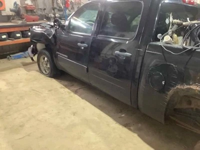 Used Rear Right Door Assembly Rear Side fits: 2007 Chevrolet Silverado 1500 pick Foto 1 de 4