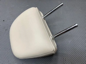2019 -2022 INFINITI QX50 REAR RIGHT ( PASSENGER SIDE ) HEADREST BEIGE USED ( 44K - Picture 1 of 14