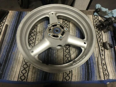 SUZUKI SV 650, SV650S, KATANA, 99-02 / REAR WHEEL, SUZUKI RIM,  STRAIGHT 1/20 - Image 1 of 4