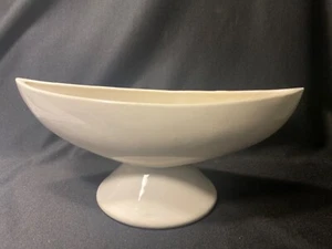 Matte White Hull USA 41 Pottery MCM Mid Century Modern Planter Crescent Vase - Picture 1 of 12