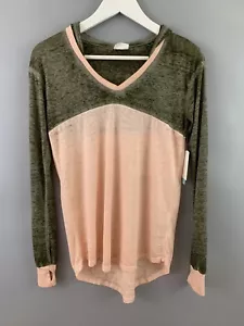 NWT Abound Women's Size XS OLIVE DK COMBO TOP Hoodie - Picture 1 of 9