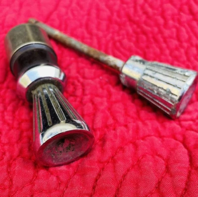 T Chevrolet cigarette lighter 1963 Impala 1961 Belair 1962 Corvair 1964 Chevelle Foto 1 de 4