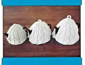 3 SIZES CABLE BRAIDED TEA COSIES to KNIT in WORSTED WEIGHT YARN by FIBER TRENDS - Picture 1 of 1