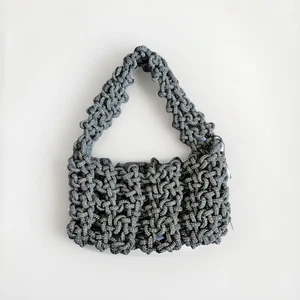 Bolso para mujer Kara Ringstone nuevo con etiquetas bolso axila nudo latón blanco - Imagen 1 de 7
