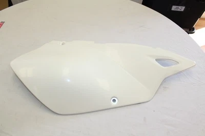 NEW Suzuki DRZ400S 2000-2004 white right side fairing cover panel 14091-s106-533 - Image 1 of 4
