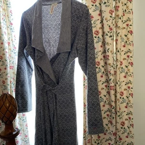 Lucky Brand Sweater, Duster, Light Jacket Size Large Womens, Boho, Cottage Core - Picture 1 of 8