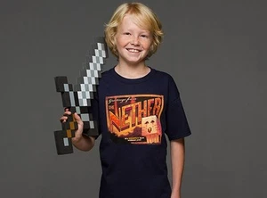 AUTENTICA CARTOLINA MINECRAFT NETHER MAGLIETTA GIOVANILE STEVE CREEPER SHIRT S-XL - Foto 1 di 2