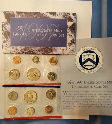 1997 Uncirculated Coin Set U.S Mint Original Government Packaging OGP - Image 1 of 2