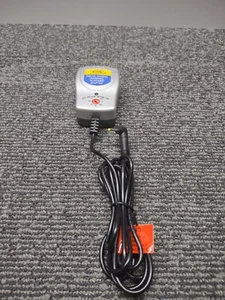 Digital Concepts CH-1010 Universal AC Power Adapter Camera Battery 100/240v - Picture 1 of 4