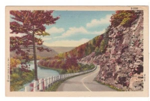Riverside Highway Scene Fall Colors Vintage Linen Postcard - Picture 1 of 2