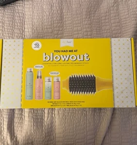 Drybar You Had Me At Blowout Kit (5) pc. - CEPILLO DE UN SOLO DISPARO + 4 piezas. Nuevo en caja - Imagen 1 de 6
