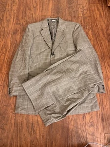 Traje Brioni 100% Lana Gris Ventana 42L / 36L Palatino Moudi COMO ESTÁ (agujeros) - Imagen 1 de 24