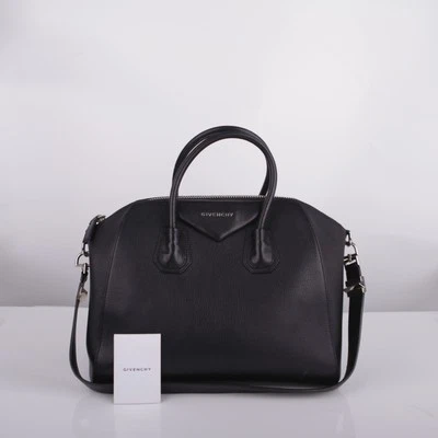 Givenchy Antigona Medium Black Goat Leather Tote and Shoulder Bag 15168045 - Image 1 of 4
