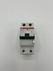Disyuntor ABB DS202CM B16 A3 RCBO 230V 2CSR272140U1165 + RCD integral 30mA - Imagen 1 de 3