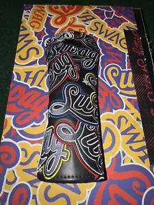 Swag Golf 2024 da Mystery Box Scritta Copricapo in Legno Multicolore - Foto 1 di 1