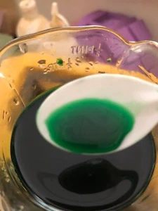 GREEN WATER SOLUBLE FOOD DYE PIGMENT, Soap and Cosmetic Use, 20 grams - Picture 1 of 2